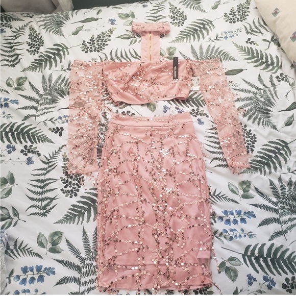 Sequin Skirt Set - Picture 2 of 2